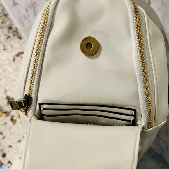 Football Sling Bag w cc slots - Picture 6 of 15